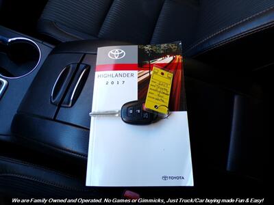 2017 Toyota Highlander LE   - Photo 47 - Mesa, AZ 85202