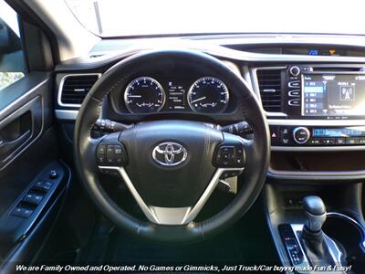 2017 Toyota Highlander LE   - Photo 13 - Mesa, AZ 85202