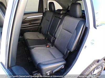2017 Toyota Highlander LE   - Photo 21 - Mesa, AZ 85202