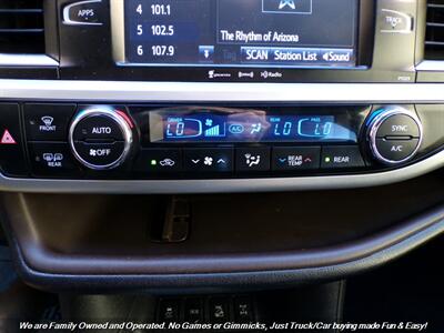 2017 Toyota Highlander LE   - Photo 38 - Mesa, AZ 85202