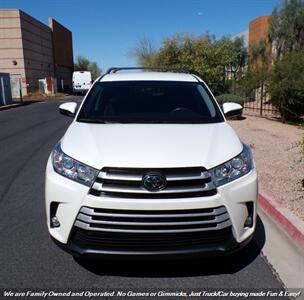 2017 Toyota Highlander LE   - Photo 2 - Mesa, AZ 85202