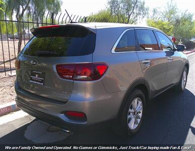 2019 Kia Sorento LX   - Photo 8 - Mesa, AZ 85202