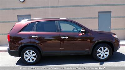 2012 Kia Sorento LX - Photo 6 - Mesa, AZ 85202