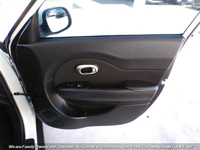 2018 Kia Soul - Photo 29 - Mesa, AZ 85202