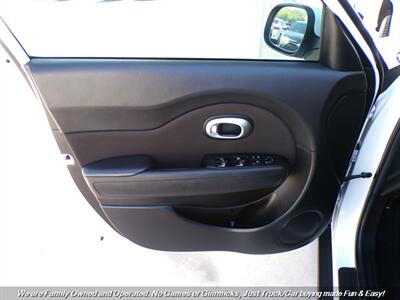 2018 Kia Soul - Photo 12 - Mesa, AZ 85202