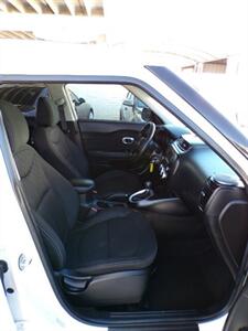 2018 Kia Soul - Photo 27 - Mesa, AZ 85202