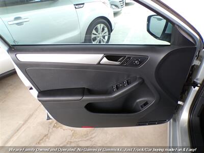 2015 Volkswagen Jetta SE   - Photo 11 - Mesa, AZ 85202