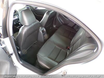 2015 Volkswagen Jetta SE   - Photo 17 - Mesa, AZ 85202