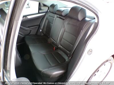 2015 Volkswagen Jetta SE   - Photo 19 - Mesa, AZ 85202