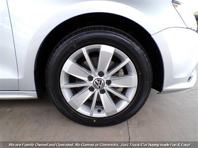 2015 Volkswagen Jetta SE   - Photo 46 - Mesa, AZ 85202