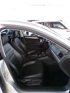 2015 Volkswagen Jetta SE   - Photo 26 - Mesa, AZ 85202