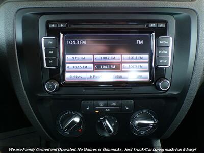 2015 Volkswagen Jetta SE   - Photo 33 - Mesa, AZ 85202