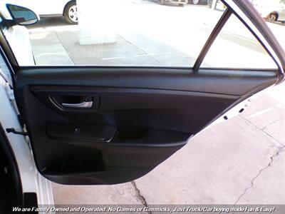 2016 Toyota Camry SE - Photo 26 - Mesa, AZ 85202