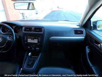 2015 Volkswagen Jetta SE   - Photo 31 - Mesa, AZ 85202
