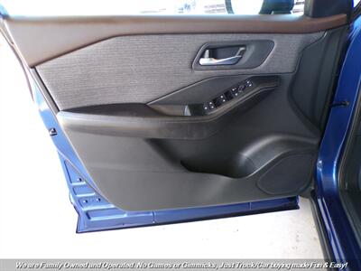 2021 Nissan Rogue SV - Photo 13 - Mesa, AZ 85202