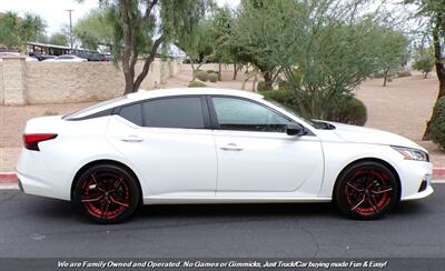 2021 Nissan Altima 2.5 SR   - Photo 5 - Mesa, AZ 85202