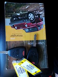 2012 Jeep Wrangler Sahara   - Photo 38 - Mesa, AZ 85202