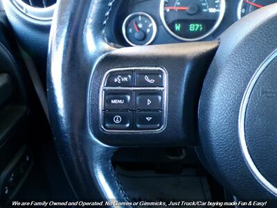 2012 Jeep Wrangler Sahara   - Photo 29 - Mesa, AZ 85202