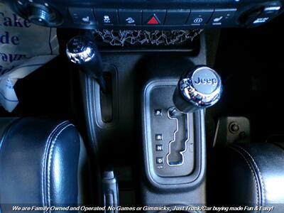 2012 Jeep Wrangler Sahara   - Photo 33 - Mesa, AZ 85202
