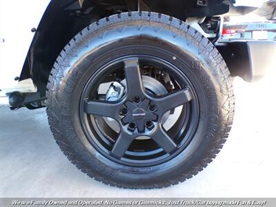 2012 Jeep Wrangler Sahara   - Photo 37 - Mesa, AZ 85202