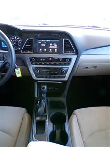 2016 Hyundai SONATA SE   - Photo 32 - Mesa, AZ 85202