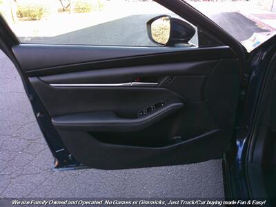 2021 Mazda Mazda3 Hatchback Select   - Photo 13 - Mesa, AZ 85202
