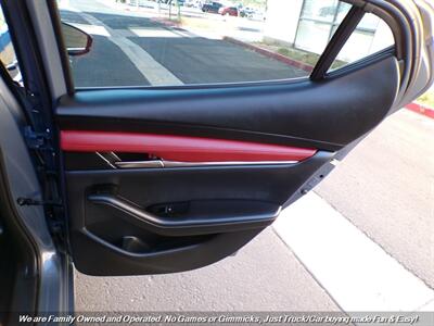2022 Mazda Mazda3 Hatchback Premium   - Photo 26 - Mesa, AZ 85202
