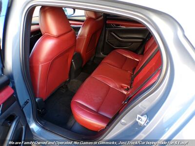 2022 Mazda Mazda3 Hatchback Premium   - Photo 19 - Mesa, AZ 85202