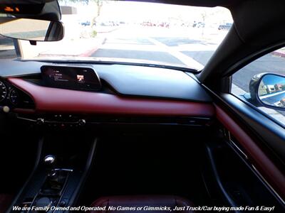 2022 Mazda Mazda3 Hatchback Premium   - Photo 32 - Mesa, AZ 85202