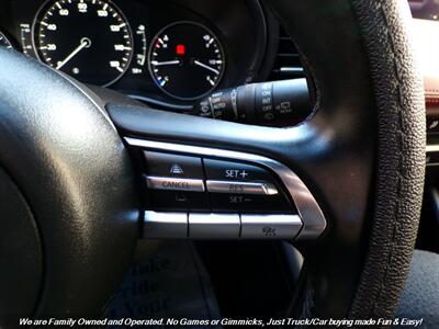 2022 Mazda Mazda3 Hatchback Premium   - Photo 36 - Mesa, AZ 85202
