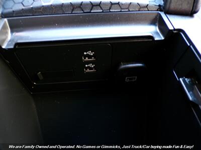 2022 Mazda Mazda3 Hatchback Premium   - Photo 45 - Mesa, AZ 85202