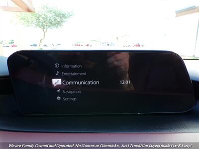 2022 Mazda Mazda3 Hatchback Premium   - Photo 39 - Mesa, AZ 85202