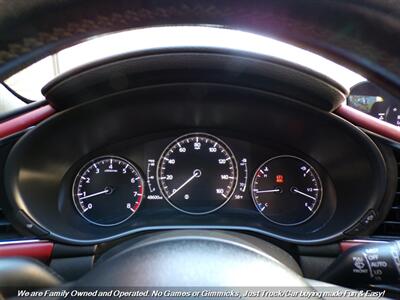 2022 Mazda Mazda3 Hatchback Premium   - Photo 10 - Mesa, AZ 85202