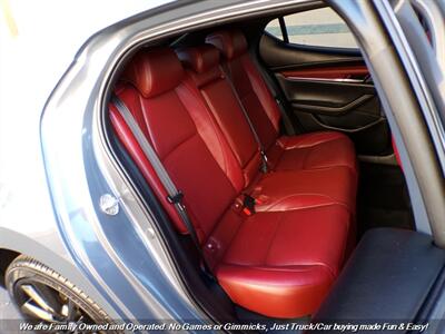 2022 Mazda Mazda3 Hatchback Premium   - Photo 23 - Mesa, AZ 85202