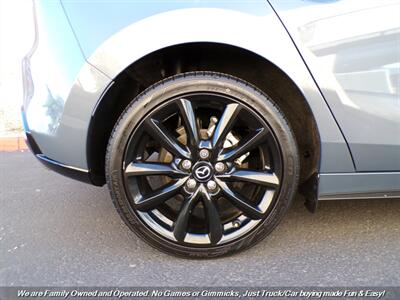 2022 Mazda Mazda3 Hatchback Premium   - Photo 50 - Mesa, AZ 85202