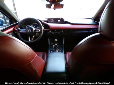 2022 Mazda Mazda3 Hatchback Premium   - Photo 31 - Mesa, AZ 85202