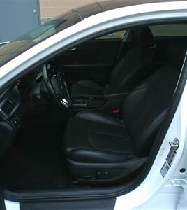 2020 Kia Optima EX Premium   - Photo 11 - Mesa, AZ 85202