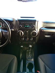 2013 Jeep Wrangler Unlimited Sport   - Photo 32 - Mesa, AZ 85202