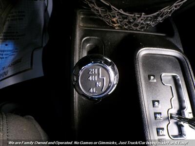 2013 Jeep Wrangler Unlimited Sport   - Photo 36 - Mesa, AZ 85202