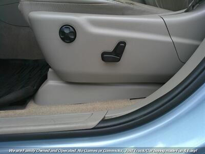 2013 Jeep Grand Cherokee Laredo X   - Photo 16 - Mesa, AZ 85202