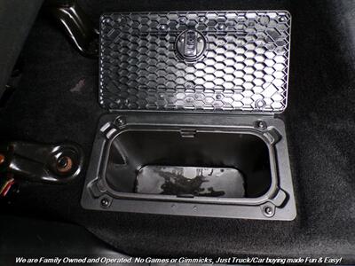 2017 RAM 1500 Crew Cab Laramie 4X4   - Photo 26 - Mesa, AZ 85202