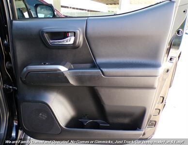 2017 Toyota Tacoma TRD Sport - Photo 20 - Mesa, AZ 85202