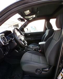 2017 Toyota Tacoma TRD Sport - Photo 11 - Mesa, AZ 85202