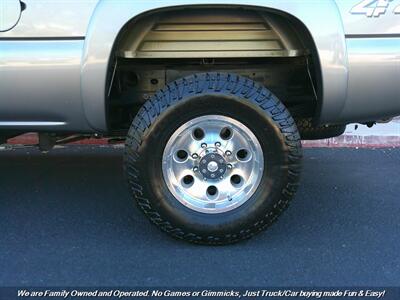 2006 GMC Sierra 2500 Crew Cab SLE 4X4   - Photo 46 - Mesa, AZ 85202