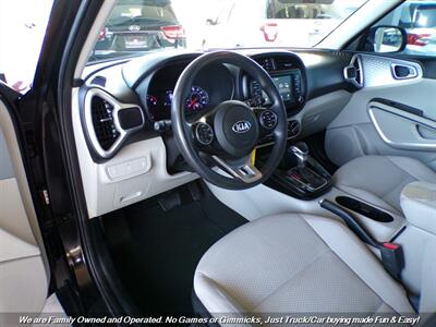 2020 Kia Soul LX - Photo 14 - Mesa, AZ 85202
