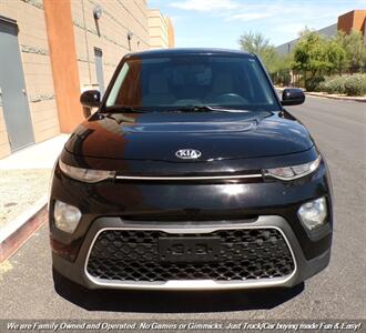 2020 Kia Soul LX - Photo 2 - Mesa, AZ 85202