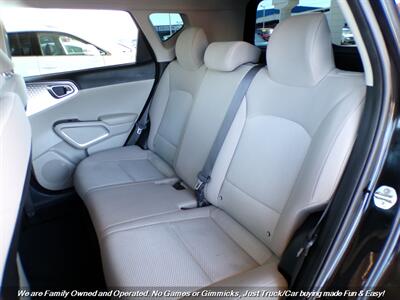 2020 Kia Soul LX - Photo 21 - Mesa, AZ 85202