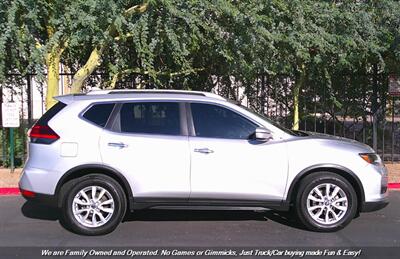 2017 Nissan Rogue SV   - Photo 5 - Mesa, AZ 85202
