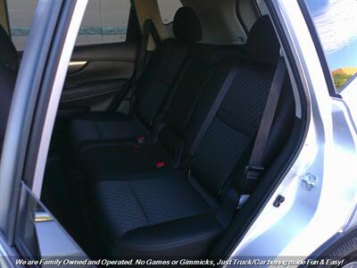 2017 Nissan Rogue SV   - Photo 22 - Mesa, AZ 85202