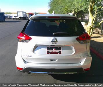 2017 Nissan Rogue SV   - Photo 4 - Mesa, AZ 85202
